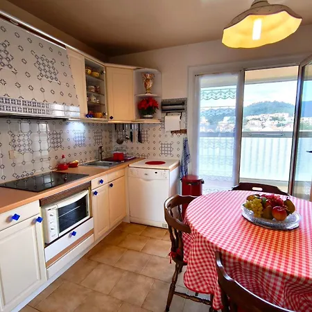 Large Bright With Balcony And Sea View * Ajaccio (Corsica)