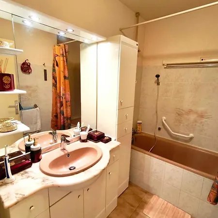 Large Bright With Balcony And Sea View Apartmán Ajaccio (Corsica)